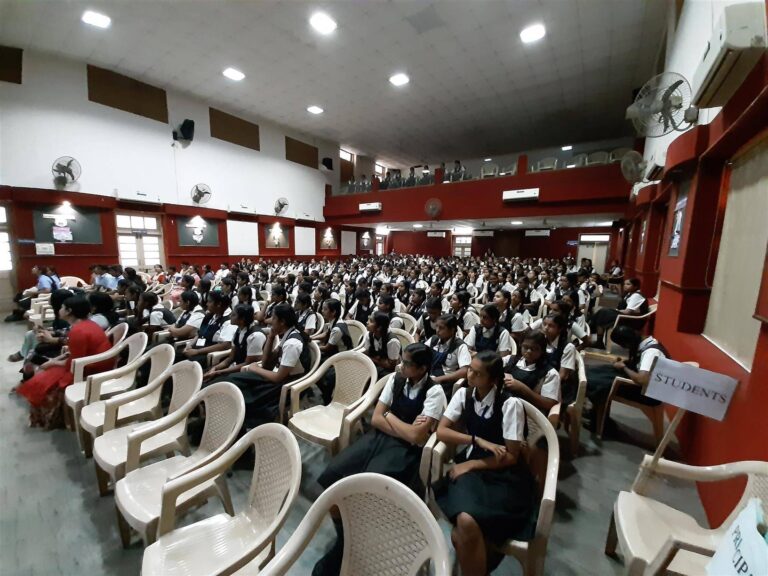 Declamation Competition at Vanita Vishram School
